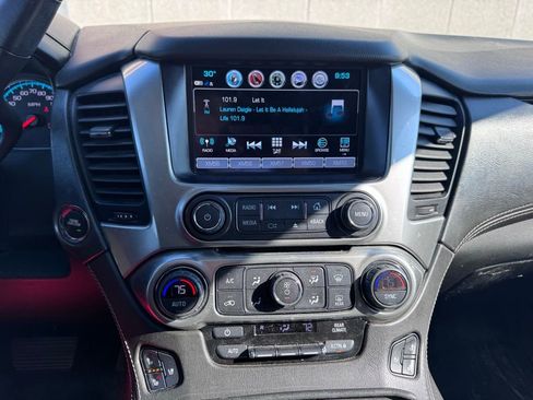 Used 2019 Chevrolet Tahoe Premier w/ Premier Plus Edition image 18