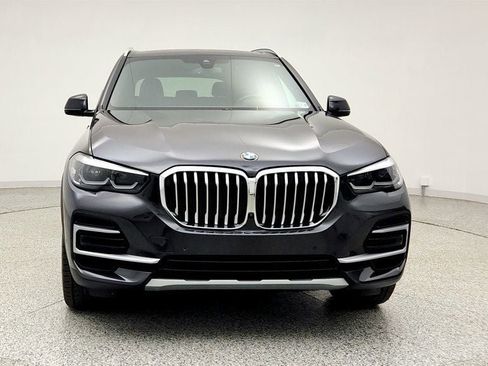 Used 2022 BMW X5 xDrive40i w/ Premium Package image 2