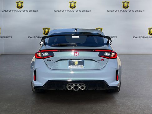 Used 2024 Honda Civic Type R image 6