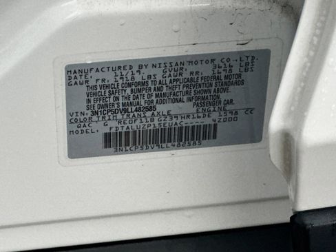 Used 2020 Nissan Kicks SR w/ SR Premium Package image 37