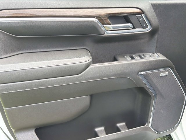 Used 2024 Chevrolet Silverado 1500 RST AWD/4WD image 19