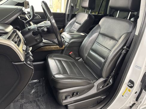 Used 2019 GMC Yukon Denali w/ Denali Ultimate Package AWD/4WD image 25