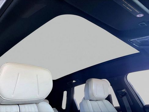 Certified 2024 Cadillac Lyriq Luxury AWD/4WD image 27