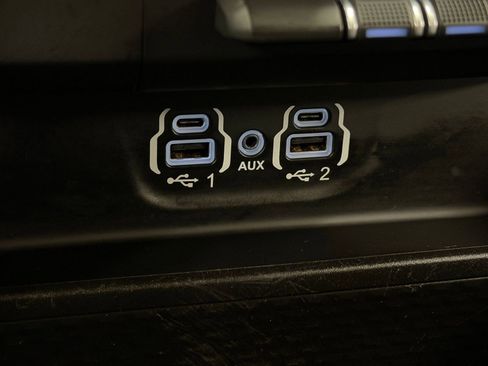 Used 2020 RAM 1500 Laramie AWD/4WD image 24