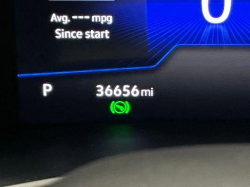 Used 2023 Volkswagen Atlas Cross Sport SE image 21