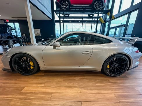 Used 2015 Porsche 911 GT3 image 6