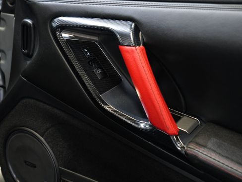 Used 2009 Nissan GT-R Premium image 30