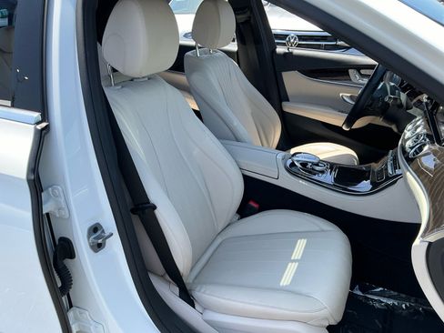 Used 2019 Mercedes-Benz E 300 w/ Premium 1 Package image 21