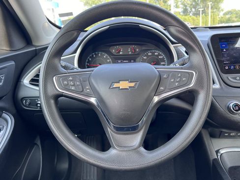 Used 2024 Chevrolet Malibu LT FWD image 5