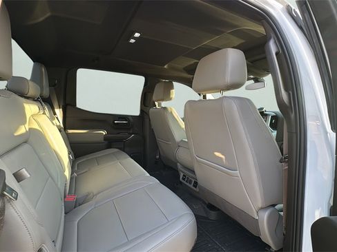 Used 2021 GMC Sierra 1500 SLT image 13
