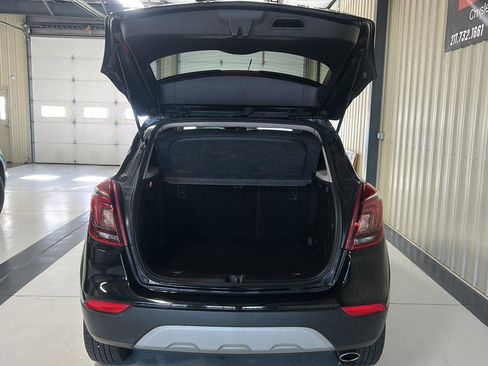 Used 2021 Buick Encore Preferred w/ Safety Package image 9