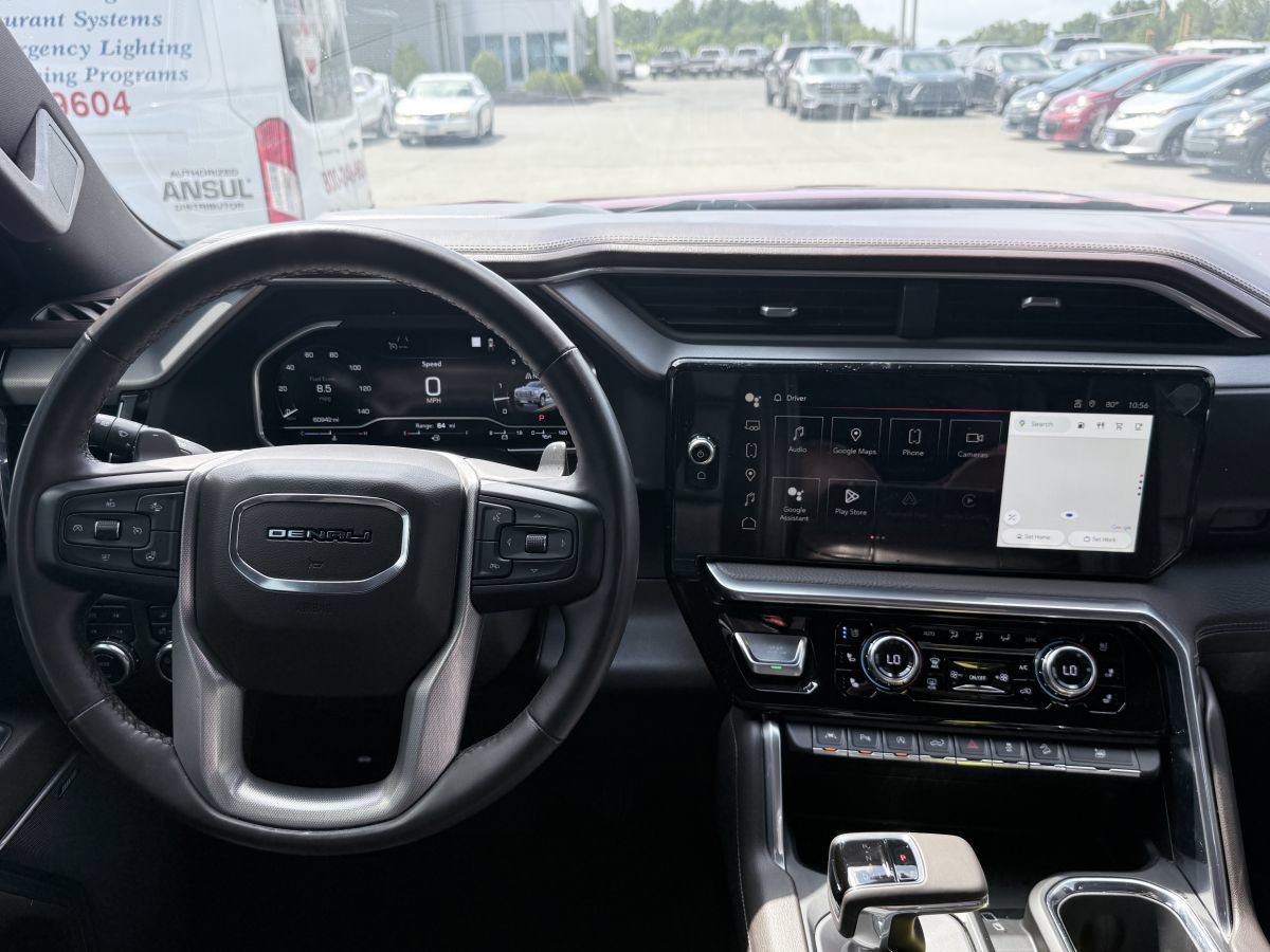 Used 2023 GMC Sierra 1500 Denali w/ Denali Carbonpro Edition AWD/4WD image 11