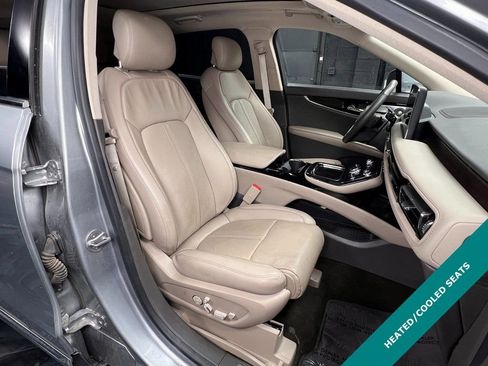 Used 2023 Lincoln Nautilus Reserve w/ Equipment Group 202A image 3