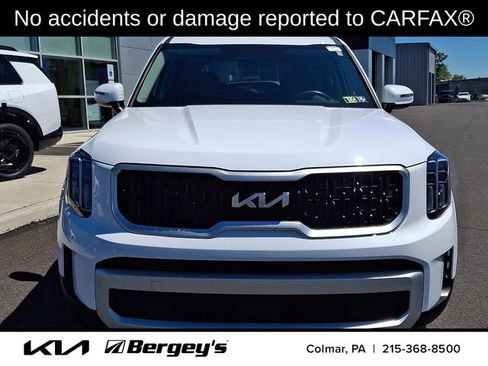 Certified 2024 Kia Telluride EX w/ EX Captain's Chair Package AWD/4WD image 2