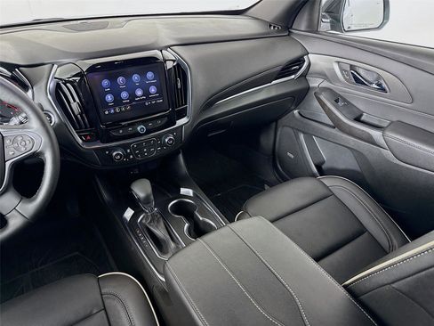 Used 2023 Chevrolet Traverse Premier w/ Redline Edition FWD image 26