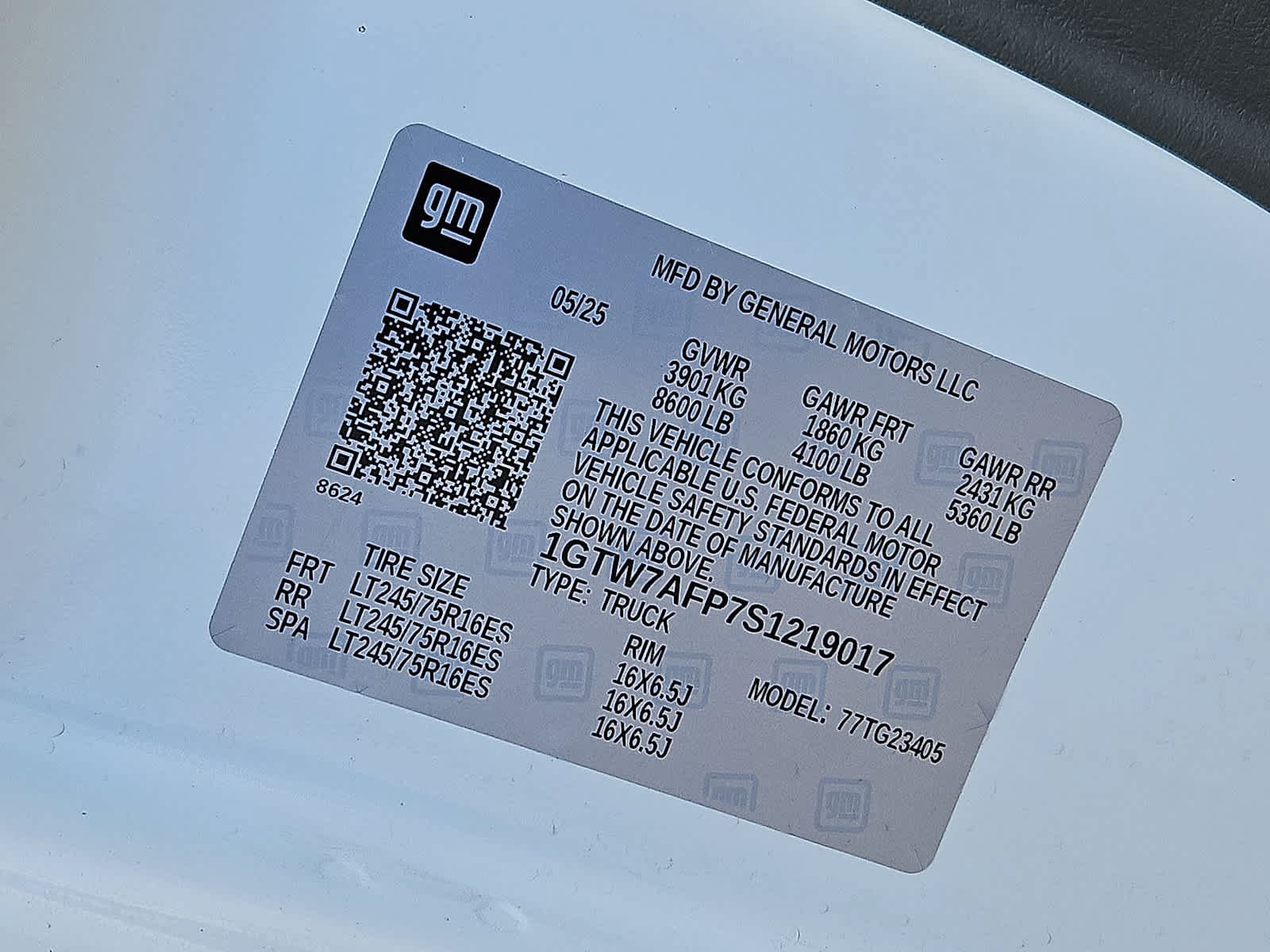 Used 2025 GMC Savana 2500 w/ Driver Convenience Package RWD image 35