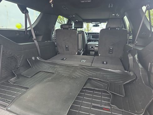 Used 2022 GMC Yukon XL Denali AWD/4WD image 19