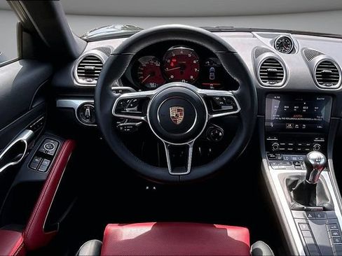 Used 2024 Porsche 718 Cayman S RWD image 8