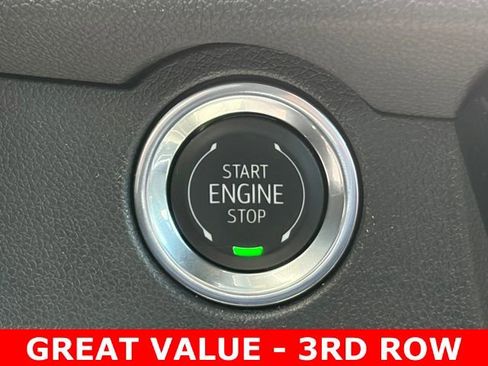 Used 2026 Chevrolet Traverse LT w/ Driver Confidence Package FWD image 26