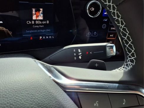 New 2026 Chevrolet Traverse LT w/ Driver Confidence Package image 20