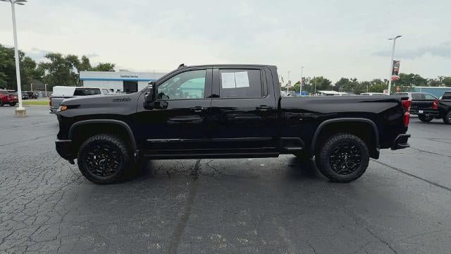 Certified 2024 Chevrolet Silverado 2500 High Country w/ Midnight Edition AWD/4WD image 5
