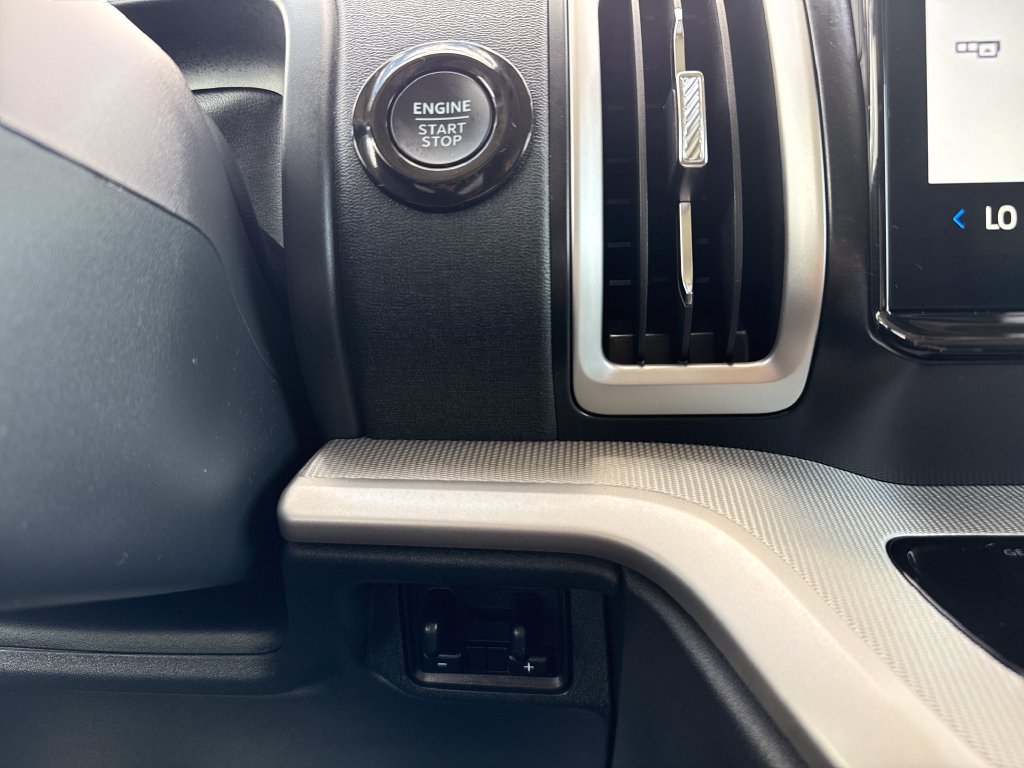 Used 2025 Ford Expedition Max Active RWD image 28