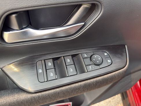 New 2026 Nissan Kicks SV w/ Interior Electronics Package AWD/4WD image 12