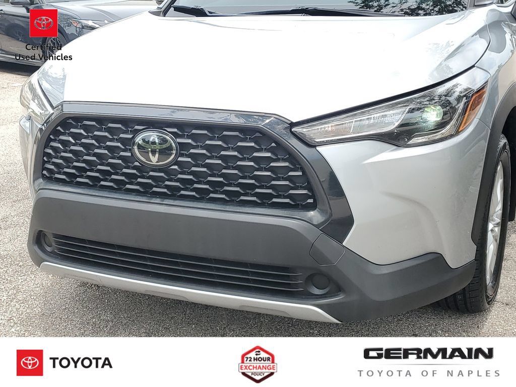 Certified 2024 Toyota Corolla Cross LE AWD/4WD image 15
