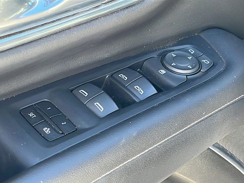 Used 2021 Chevrolet Tahoe LT image 12