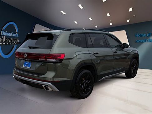New 2026 Volkswagen Atlas Peak Edition image 5