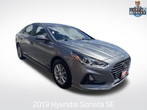 Used 2019 Hyundai Sonata SE FWD image 1