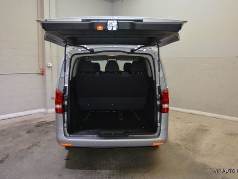 Used 2017 Mercedes-Benz Metris Passenger image 27