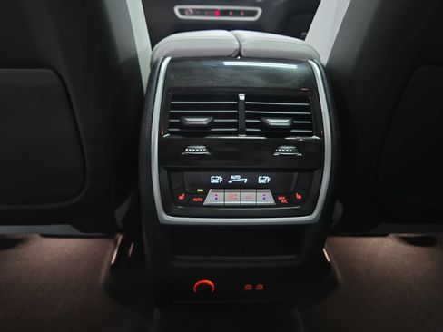 Used 2025 BMW X5 xDrive40i w/ M Sport Package AWD/4WD image 32