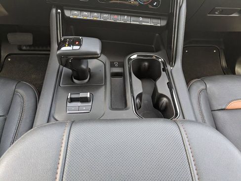 Used 2023 GMC Sierra 1500 AT4 w/ AT4 Premium Package image 19