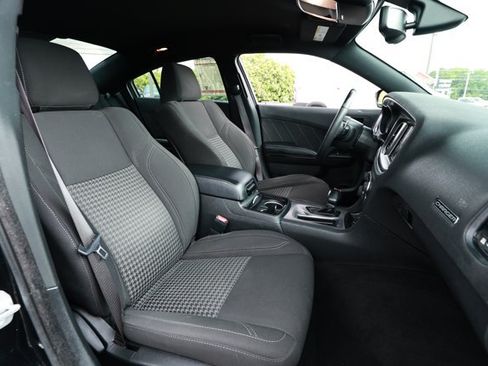 Used 2019 Dodge Charger SXT w/ Blacktop Package AWD/4WD image 26