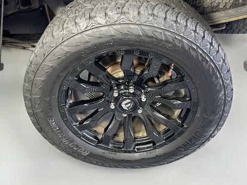 Used 2014 Ford F150 FX4 w/ Equipment Group 402A Luxury AWD/4WD image 31