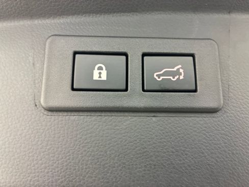 Used 2025 Subaru Outback Premium w/ Popular Package #1A image 29