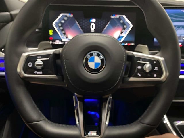 Used 2026 BMW 740i RWD image 37