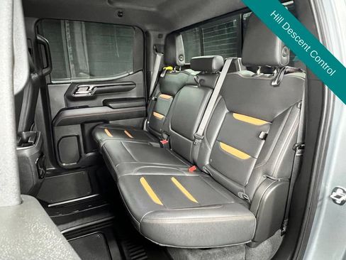 Used 2024 GMC Sierra 1500 AT4 w/ AT4 Premium Package AWD/4WD image 15