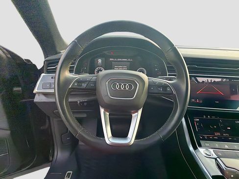 Used 2021 Audi Q8 Premium Plus w/ Premium Plus Package AWD/4WD image 38