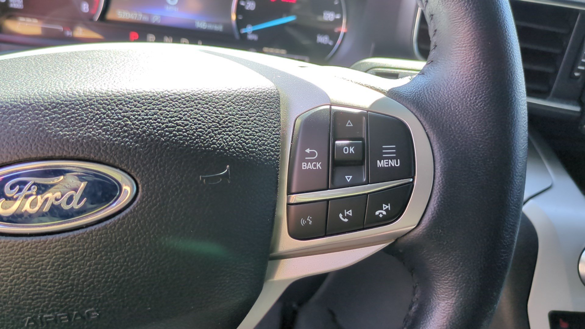 Used 2024 Ford Explorer XLT w/ Equipment Group 202A RWD image 19