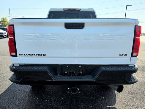 Used 2025 Chevrolet Silverado 2500 LTZ w/ Trail Boss Package AWD/4WD image 5