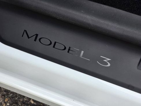 Used 2024 Tesla Model 3 Performance image 34