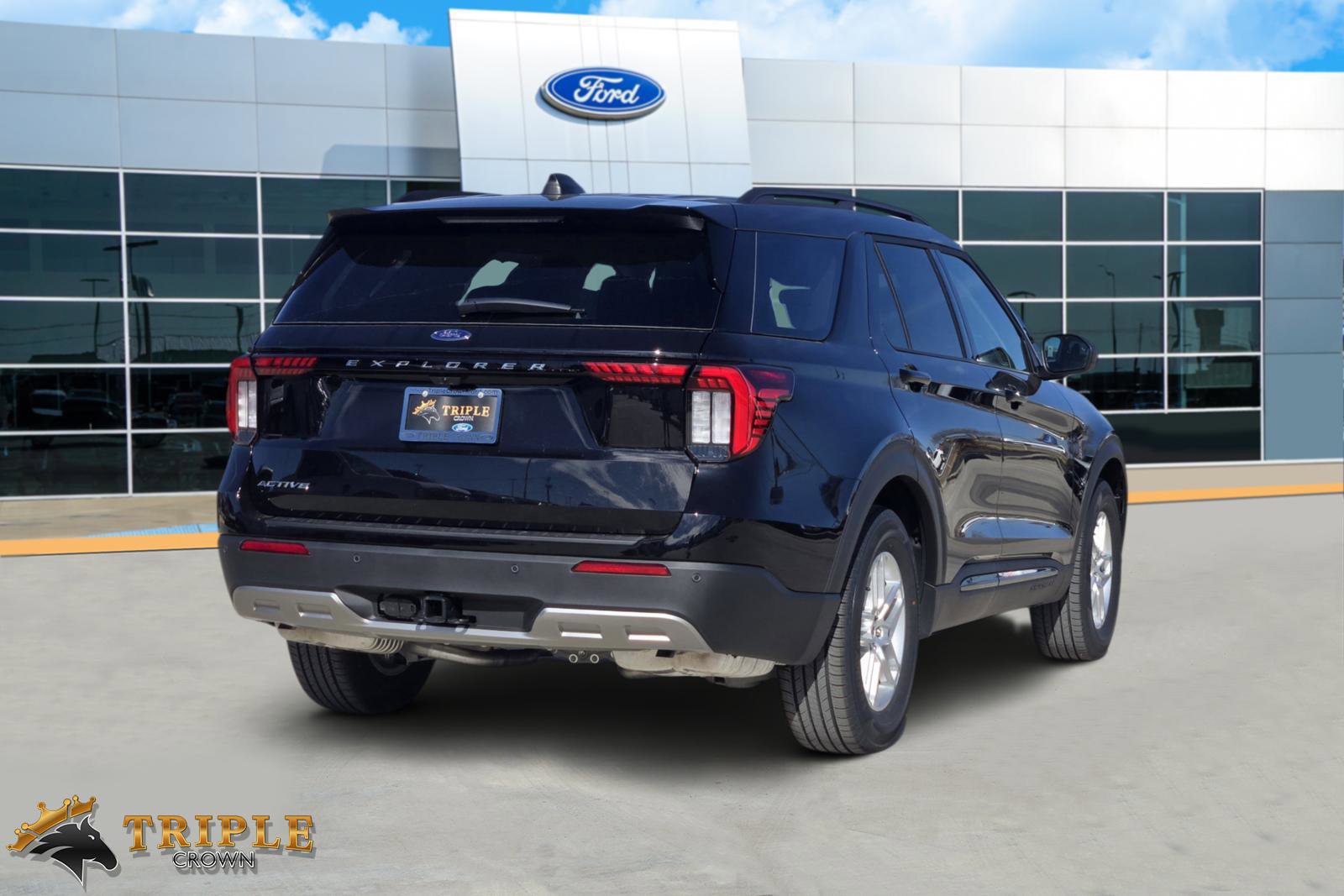 New 2026 Ford Explorer Active w/ Active Comfort Package RWD image 5