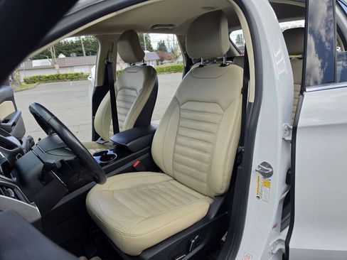Used 2015 Ford Edge SEL w/ Equipment Group 201A AWD/4WD image 37