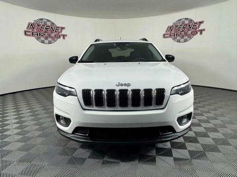 Used 2022 Jeep Cherokee Latitude Lux FWD image 2
