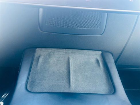 Used 2021 Tesla Model Y Performance image 29