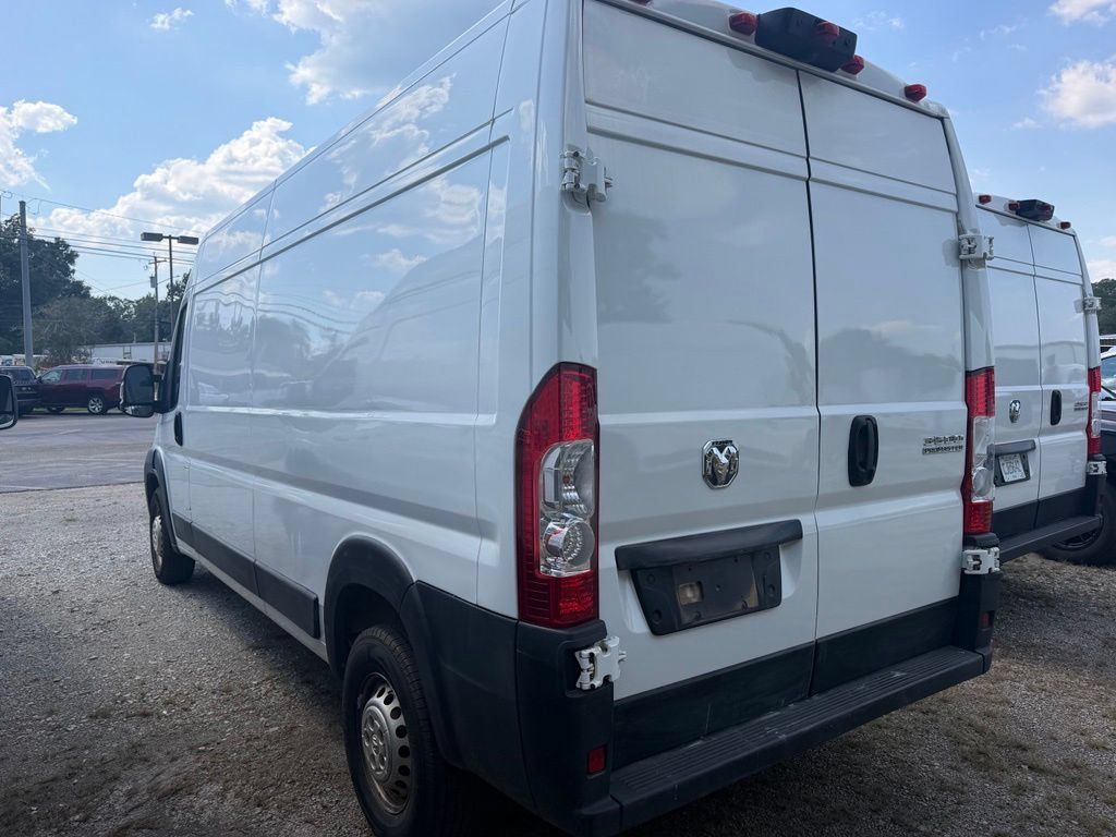 Used 2025 RAM ProMaster 3500 w/ Convenience Group FWD image 4