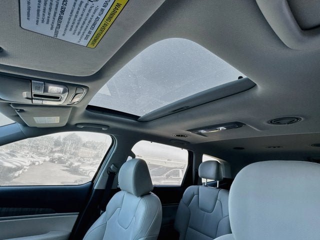 Certified 2025 Kia Telluride EX w/ EX Captain's Chair Package AWD/4WD image 22