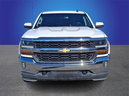 Used 2018 Chevrolet Silverado 1500 LT w/ All Star Edition image 2